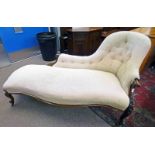 EARLY 19TH CENTURY CHAISE LONGUE WITH BUTTON BACK ON SHAPED MAHOGANY SUPPORTS