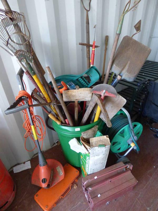 ELECTRIC STRIMMER, VARIOUS TOOLS,