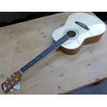 POWER PLAY 6 STRING GUITAR WITH CASE Condition Report: Several cracks to the finger