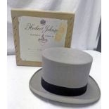 A GREY G.A. DUNN & CO, LONDON GREY TOP HAT, 19 X 15.