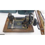 PEERLESS SEWING MACHINE