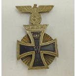 PRIVATE PURCHASE WW1 SCREW BACK IRON CROSS FIRST CLASS WITH INTEGRAL THIRD REICH IRON CROSS FIRST