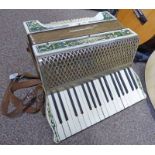 HOHNER VERDI ACCORDION 48 BUTTON