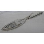 SILVER FISH SERVER BY WILLIAM ELEY LONDON 1799 Condition Report: Marks clear,