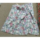 15 FLORAL CURTAINS OF VARIOUS SIZES