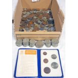 GOOD SELECTION OF COINAGE TO INCLUDE 3 CROWNS, 11 HALFCROWNS, 43 FLORINS, SHILLINGS, SIXPENCES,