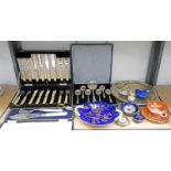 SELECTION OF CASED CUTLERY,