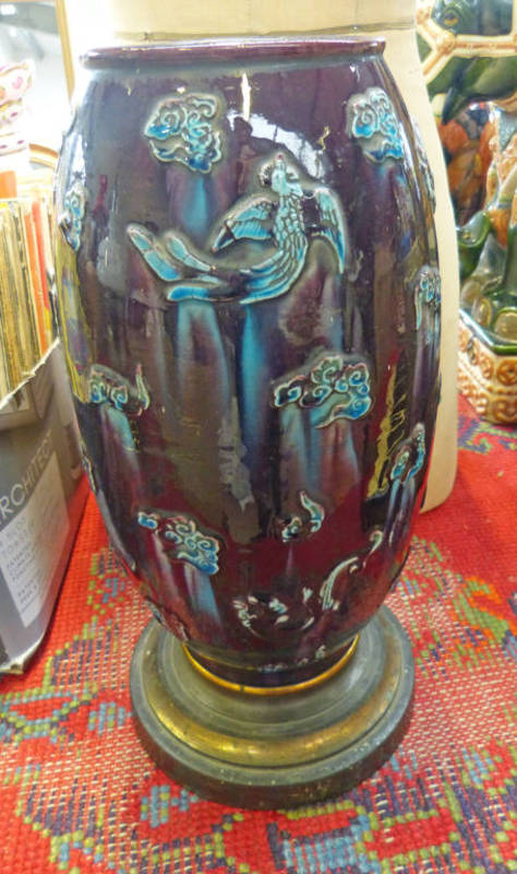 19TH CENTURY CHINESE PURPLE GLAZED VASE WITH DRAGON,