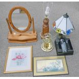 SELECTION OF VARIOUS ITEMS INCLUDING TIFFANY STYLE TABLE LAMP, FRAMED PICTURES,