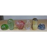 SELECTION OF VARIOUS GLASS PAPERWEIGHTS