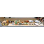 SELECTION OF CHINESE PORCELAIN ETC INCLUDING DISHES, HARDSTONE CUP,