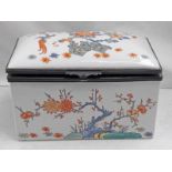 19TH CENTURY PORCELAIN CASKET DECORATED WITH FLOWERS & EXOTIC BIRDS - 18.