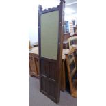 EARLY 20TH CENTURY OAK PANELLED DRAUGHT SCREEN WITH CASTELLATED TOP - 195 CM TALL