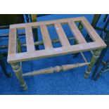 PINE LUGGAGE RACK ON TURNED SUPPORT 46 CM TALL