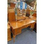 WALNUT DRESSING TABLE WITH 5 DRAWERS & QUEEN ANNE SUPPORTS