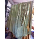 PAIR OF 21ST CENTURY GREEN CURTAINS WITH BEE & WREATH DECORATION 270CM TALL X 170CM WIDE WITH PAIR