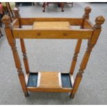 LATE 19TH CENTURY OAK STICK STAND ON SQUARE SUPPORTS - 76 CM