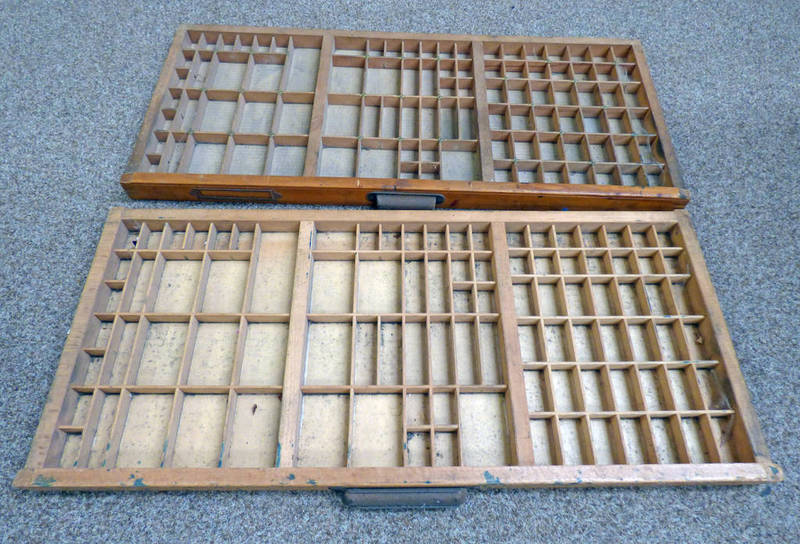 2 PRINTERS TRAYS