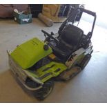 GRILLO CL921 91 CM RIDE ON - YEAR 2015 PETROL RIDE ON ROUGH CUT MOWER WITH 910 MM CUTTING WIDTH