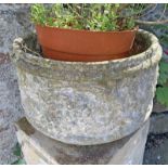 CIRCULAR GARDEN PLANTER 23 CM TALL