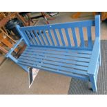 PAINTED BLUE GARDEN BENCH Condition Report: Frame is solid.