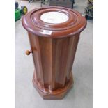 LATE 19TH/EARLY 20TH CENTURY MAHOGANY CYLINDRICAL BEDSIDE CABINET WITH MARBLE TOP - 71CM