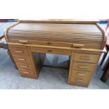 EARLY 20TH CENTURY OAK ROLL TOP DESK WITH 8 DRAWERS PRESENTED TO G MACKENZIE BY THE ANGUS POULTRY