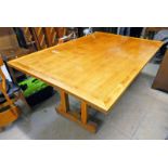 OAK DINING TABLE ON SQUARE SUPPORTS 184 X 122 CM Condition Report: Overall good