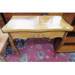EARLY 20TH CENTURY CARD TABLE WITH SHAPED TOP & SUPPORTS & GILDED METAL DECORATION HEIGHT 77CM
