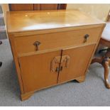 ART DECO OAK CABINET WITH SINGLE DRAWER OVER 2 PANEL DOORS