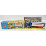 CORGI TOYS 1137 - FORD TILT CAB 'H' SERIES WITH DETACHABLE TRAILER.