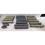 SELECTION OF OO GAUGE ROLLING STOCK FROM HORNBY,
