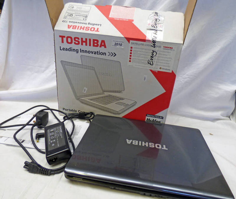 TOSHIBA LAPTOP