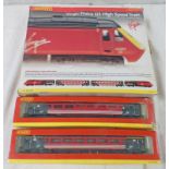 HORNBY R2045 VIRGIN TRAINS 125 HIGH SPEED TRAIN PACK TOGETHER WITH 2 X R4097A VIRGIN MK3 STANDARD