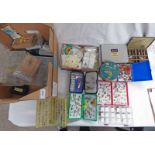 A GOOD SELECTION OF VARIOUS PLASTIC FLY TINS/BOXES,