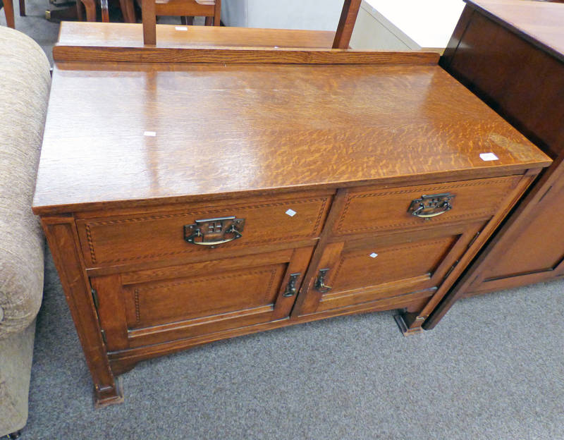 OAK ARTS & CRAFTS STYLE DRESSER WITH CROSS BANDED DECORATION ON SQUARE SUPPORTS,