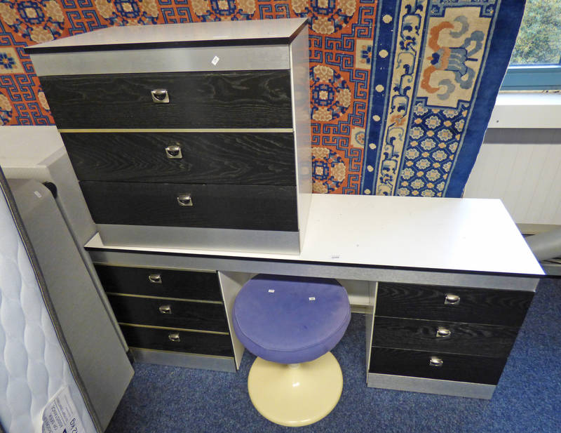 LATE 20TH CENTURY WHITE & BLACK DRESSING TABLE & STOOL & CHEST OF DRAWERS