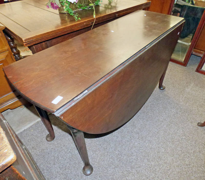 19TH CENTURY MAHOGANY DROP LEAF TABLE ON QUEEN ANNE SUPPORTS 150CM EXTENDED LENGTH