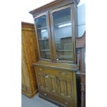 19TH CENTURY MAHOGANY BOOKCASE WITH 2 GLASS PANEL DOORS OPENING TO SHELVED INTERIOR OVER SINGLE