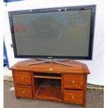 HARDWOOD TV/VIDEO STAND WITH SAMSUNG 50" LCD TV