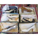 7 BOXED PAIRS OF LADIES VINTAGE SHOES INCLUDING PIERRE CARDIN,