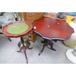 PAIR OF 20TH CENTURY MAHOGANY OCCASIONAL TABLES,