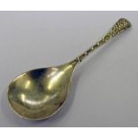 SCOTTISH SILVER CADDY SPOON WITH CELTIC DECORATION TO STEM & HAMMERED EFFECT TO BOWL ROBERT