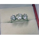 3-STONE DIAMOND RING, MARKED PLAT, THE 3 BRILLIANT-CUT DIAMONDS APPROX 2.