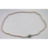 CULTURED PEARL NECKLACE ON PEARL SET CLASP