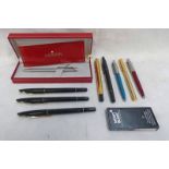 PARKER RIALTO GOLD PLATED FOUNTAIN PEN, 2 PARKER BALL POINT PENS, PIERRE D'ECK BALL POINT PEN,