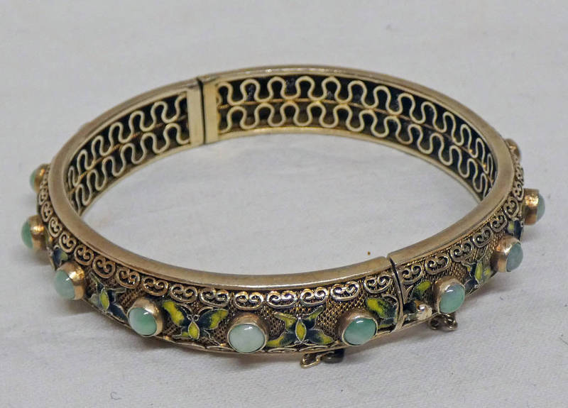 GREEN HARDSTONE SET BANGLE MARKED SILVER MADE IN CHINA WITH ENAMEL DECORATION MAX DIAMETER 6.