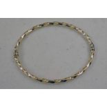 9CT GOLD BANGLE 3.