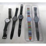 5 VARIOUS SWATCH WATCHES - 1 WITH BROKEN STRAP WITH 2 BOXES