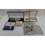 SELECTION OF VARIOUS COSTUME JEWELLERY, PASTE PEARL NECKLACES, PENDANTS, WATCHES, BROOCHES,